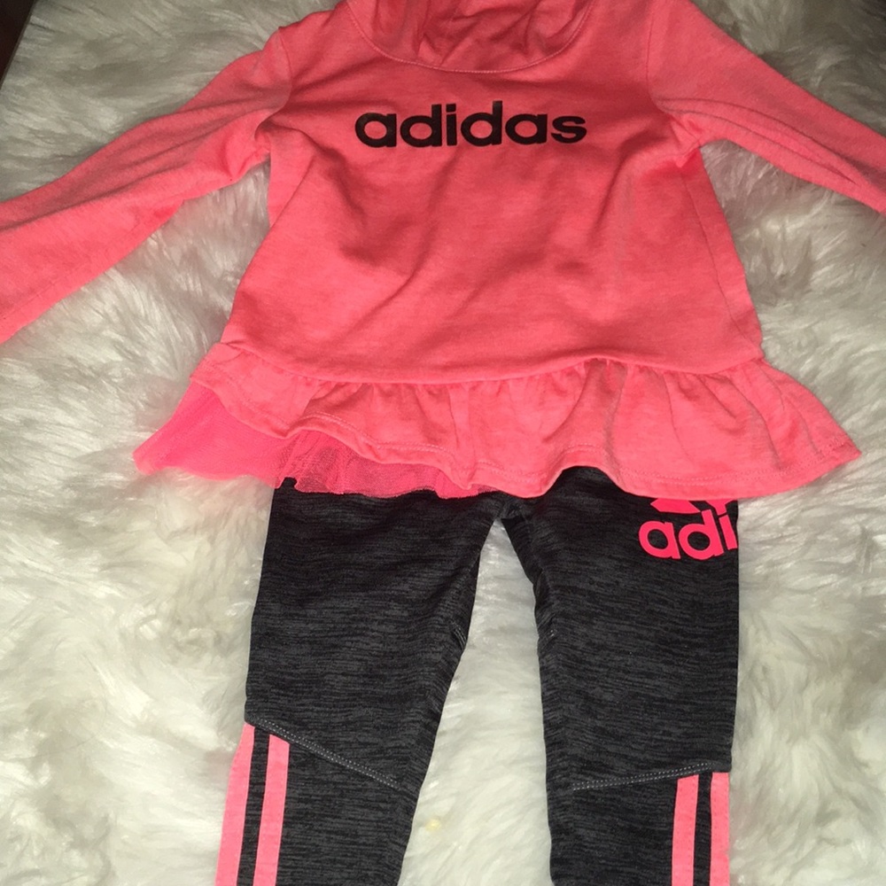 Tutu adidas track suit